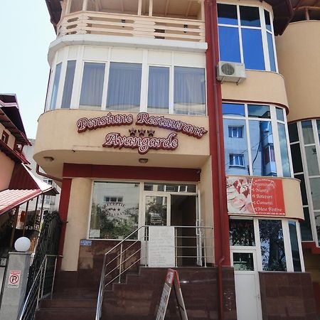Pensiune Restaurant Avangarde Pitesti Exterior photo