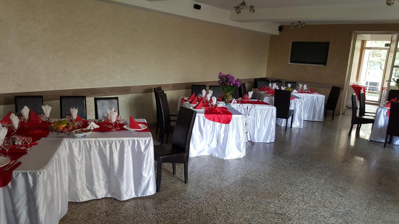Pensiune Restaurant Avangarde Pitesti Exterior photo